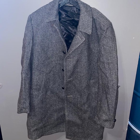 Blazer - Picture 3 of 4